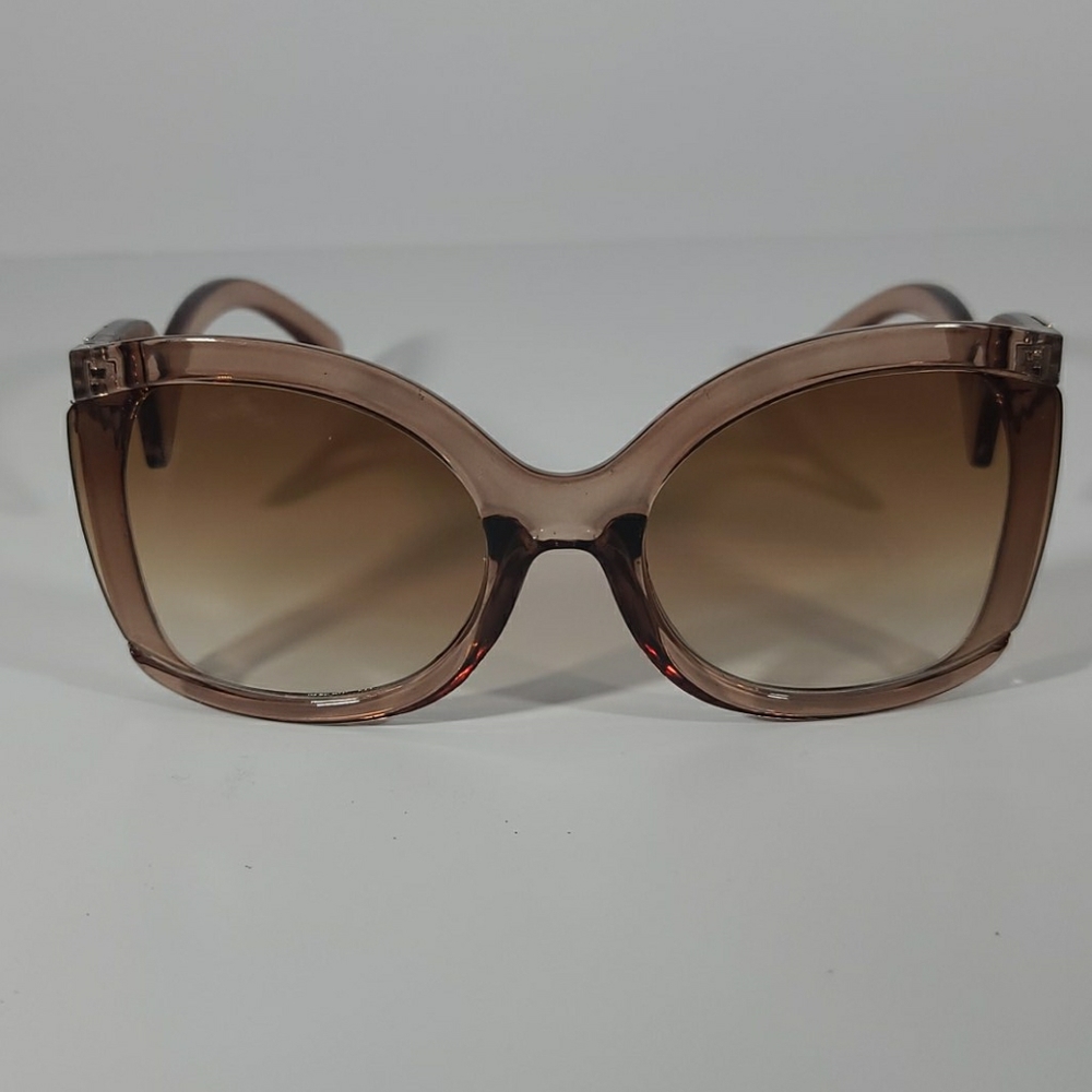 Fashion sunglasses rose gold